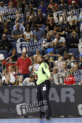 Handballspiel THW Kiel vs. FC Barcelona Lassa in Köln