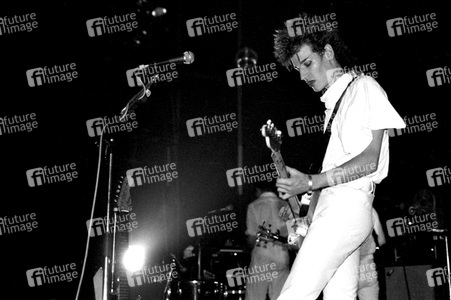 Konzert von Tones on Tail in London