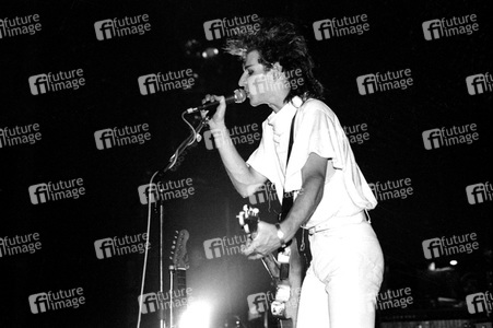 Konzert von Tones on Tail in London