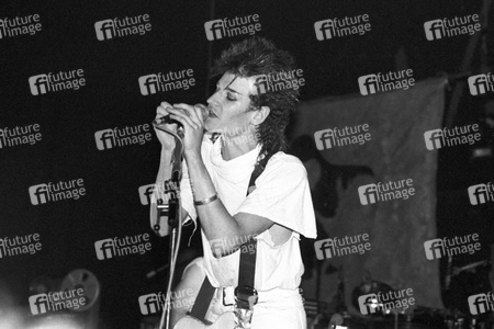 Konzert von Tones on Tail in London