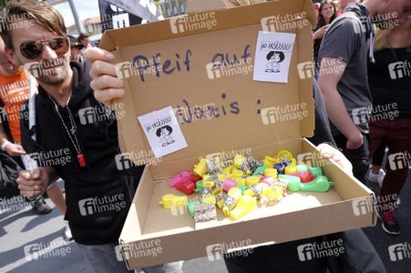Protest gegen Nazi-Aufmarsch in Berlin