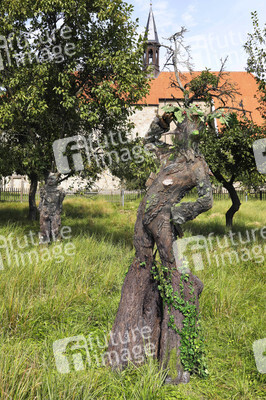 GEEK ART: Baumwesen / Tree-Beings Bodypainting