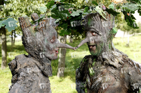 GEEK ART: Baumwesen / Tree-Beings Bodypainting