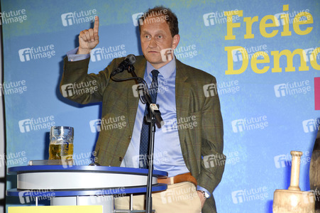 Liberaler Bieranstich der FDP in Grasbrunn
