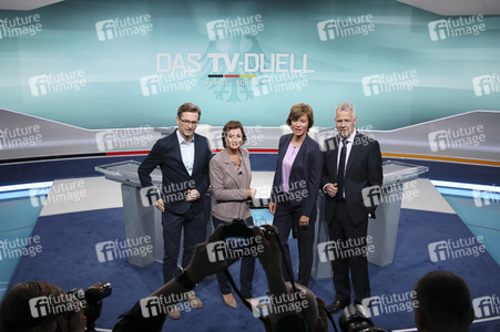 Fototermin 'Das TV-Duell: Merkel - Schulz' in Berlin