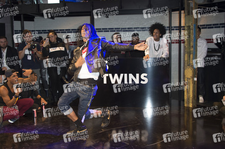 Les Twins live in Berlin