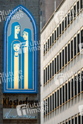 Symbolfoto Klosterfrau