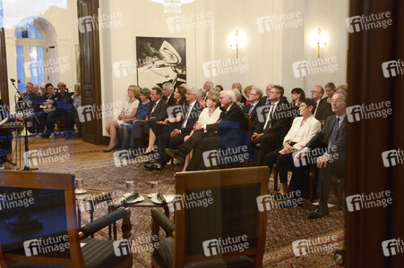 Gesprächsrunde in der Villa Hammerschmidt in Bonn