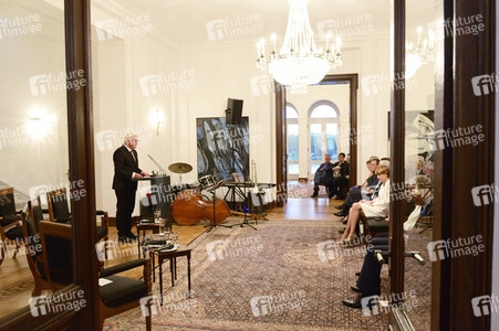 Gesprächsrunde in der Villa Hammerschmidt in Bonn