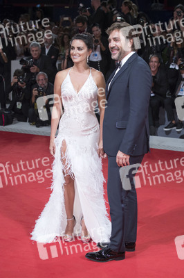 'Loving Pablo' Premiere, 74. Internationale Filmfestspiele von Venedig