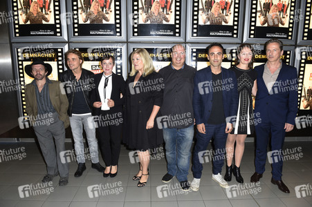 Filmpremiere 'Das schaffen wir schon' in Berlin