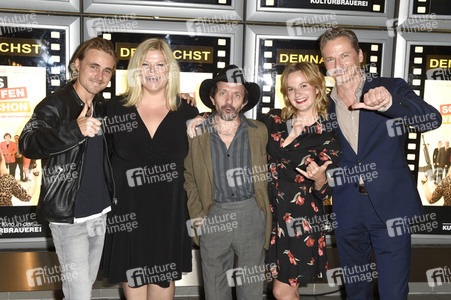 Filmpremiere 'Das schaffen wir schon' in Berlin