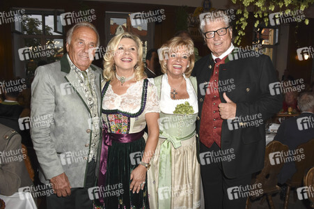 Hofbräu Festzelt Krugvorstellung 2017 in München
