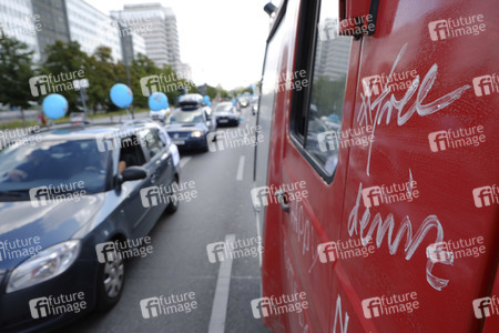 Demonstration für die Freilassung von Deniz Yücel in Berlin