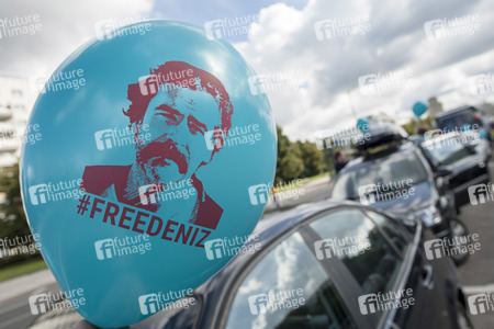Demonstration für die Freilassung von Deniz Yücel in Berlin