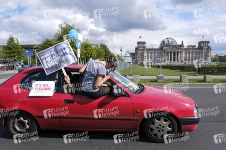 Demonstration für die Freilassung von Deniz Yücel in Berlin
