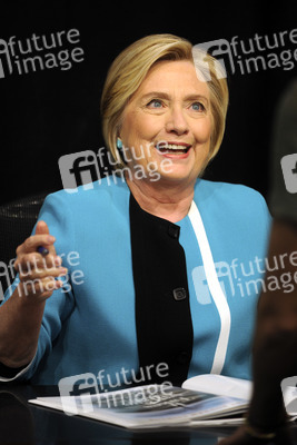 Buchsignierstunde mit Hillary Clinton in New York