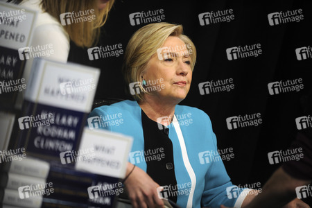 Buchsignierstunde mit Hillary Clinton in New York