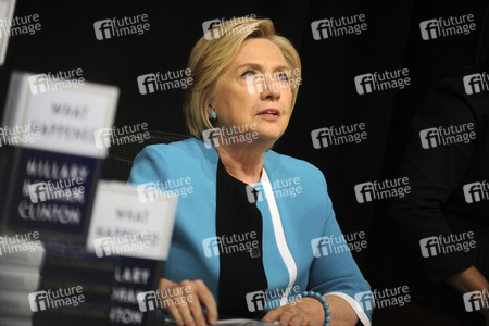 Buchsignierstunde mit Hillary Clinton in New York