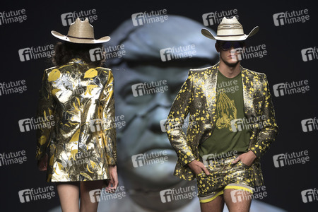 Ana Locking Fashion Show auf der Mercedes-Benz Fashion Week Madrid SS 2018