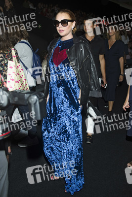 Angel Schlesser Fashion Show auf der Mercedes-Benz Fashion Week Madrid SS 2018