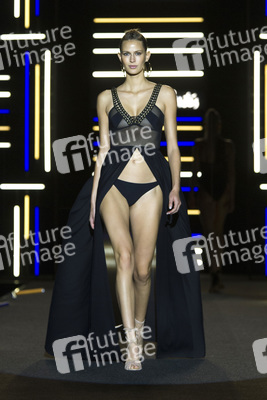 Dolores Cortes Fashion Show auf der Mercedes-Benz Fashion Week Madrid SS 2018