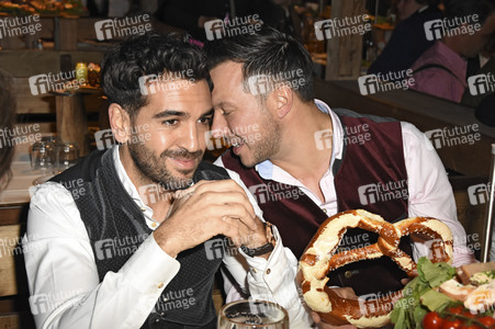 Oktoberfest 2017 Eröffnungsabend in der Käfer Wiesn-Schänke in München