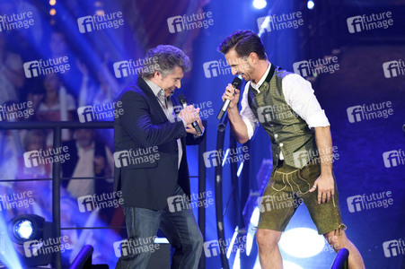 TV-Show 'Dirndl! Fertig! Los! Die Oktoberfestshow 2017' in München