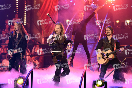 TV-Show 'Dirndl! Fertig! Los! Die Oktoberfestshow 2017' in München