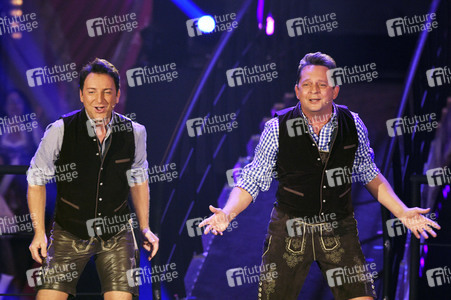 TV-Show 'Dirndl! Fertig! Los! Die Oktoberfestshow 2017' in München