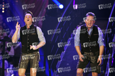 TV-Show 'Dirndl! Fertig! Los! Die Oktoberfestshow 2017' in München