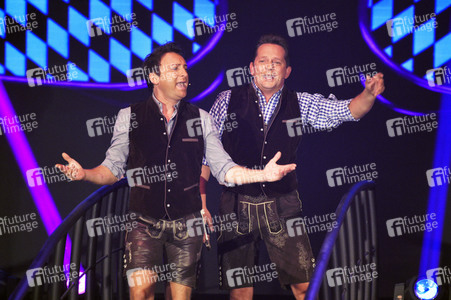 TV-Show 'Dirndl! Fertig! Los! Die Oktoberfestshow 2017' in München