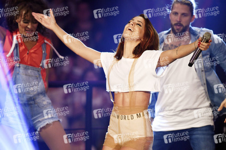 TV-Show 'Dirndl! Fertig! Los! Die Oktoberfestshow 2017' in München
