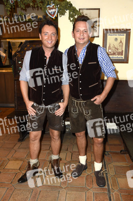 TV-Show 'Dirndl! Fertig! Los! Die Oktoberfestshow 2017' in München