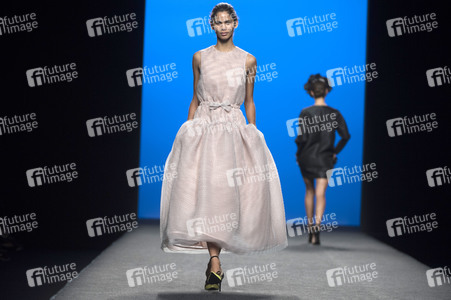 Alvarno y The 2nd Skin Co Fashion Show auf der Mercedes-Benz Fashion Week Madrid SS 2018