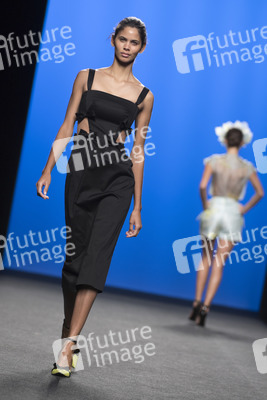 Alvarno y The 2nd Skin Co Fashion Show auf der Mercedes-Benz Fashion Week Madrid SS 2018