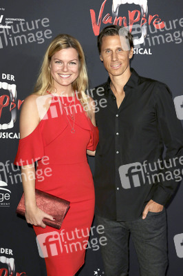 Musicalpremiere 'Tanz der Vampire' in Hamburg
