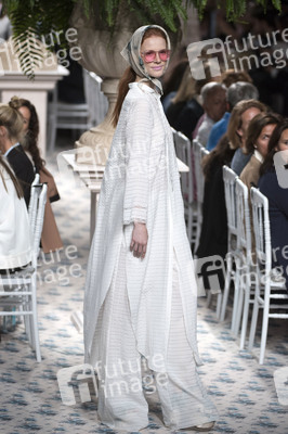 Jorge Vazquez Fashion Show auf der Mercedes-Benz Fashion Week Madrid SS 2018