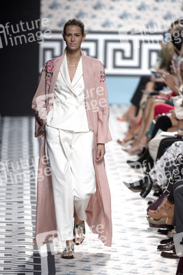 Jorge Vazquez Fashion Show auf der Mercedes-Benz Fashion Week Madrid SS 2018