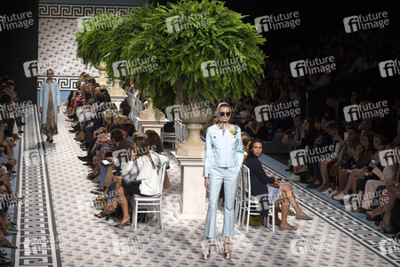 Jorge Vazquez Fashion Show auf der Mercedes-Benz Fashion Week Madrid SS 2018