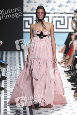 Jorge Vazquez Fashion Show auf der Mercedes-Benz Fashion Week Madrid SS 2018