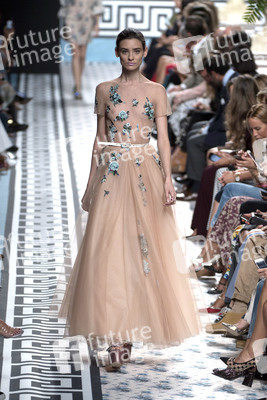 Jorge Vazquez Fashion Show auf der Mercedes-Benz Fashion Week Madrid SS 2018