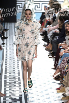 Jorge Vazquez Fashion Show auf der Mercedes-Benz Fashion Week Madrid SS 2018