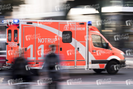 Symbolfoto Rettungswagen