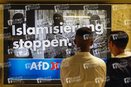 Bundestagswahlkampf-Plakate in Köln