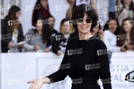 Ankunft von Paz Vega auf dem San Sebastian Film Festival 2017