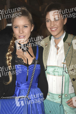In der Käfer Wiesn-Schänke auf dem Oktoberfest 2017 in München