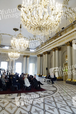 Pressegespräch zum Auftakt der Wiedereröffnung der Staatsoper Unter den Linden in Berlin