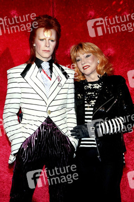 Enthüllung der David Bowie Wachsfigur bei Madame Tussauds Berlin