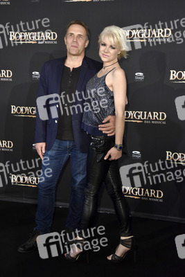 Musicalpremiere 'Bodyguard' in Stuttgart